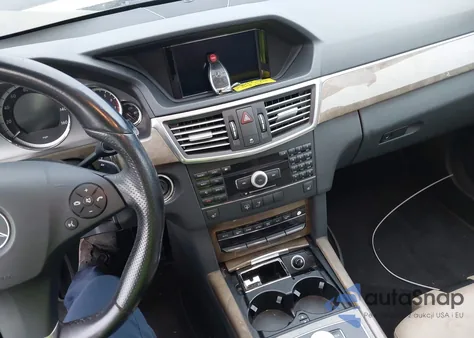 2010 Mercedes-Benz E 350 из США, поврежденный, VIN WDDHF5GB6AA074577